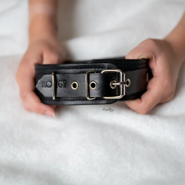 Plain Leather BDSM Collar, Real Leather by Rouge — image 4 of 18