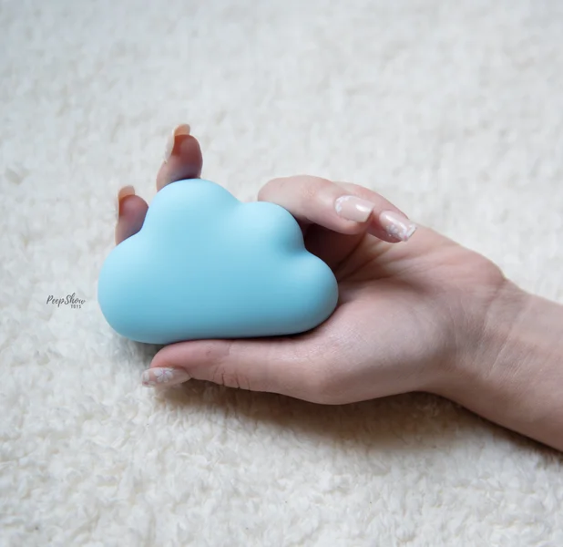 Cuddle Cloud Clitoral Vibrator with Pleasure Curves — image 11 of 20