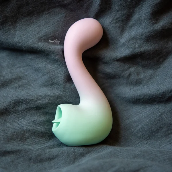 Play With Me Melody - Double-Action Tongue vs. G-spot Vibrator — image 12 of 20