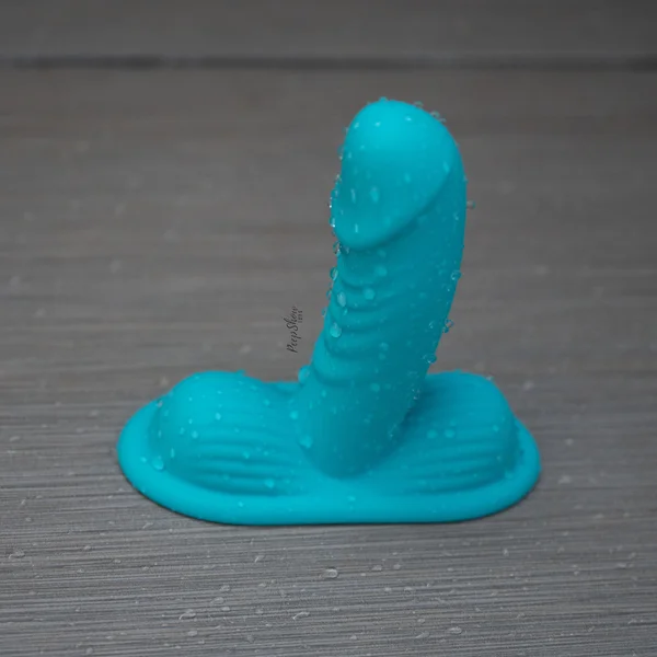 Maia Oakley 3-Motor Vibrating Dildo Grinder — image 11 of 20