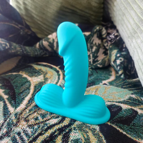 Maia Oakley 3-Motor Vibrating Dildo Grinder — image 12 of 20