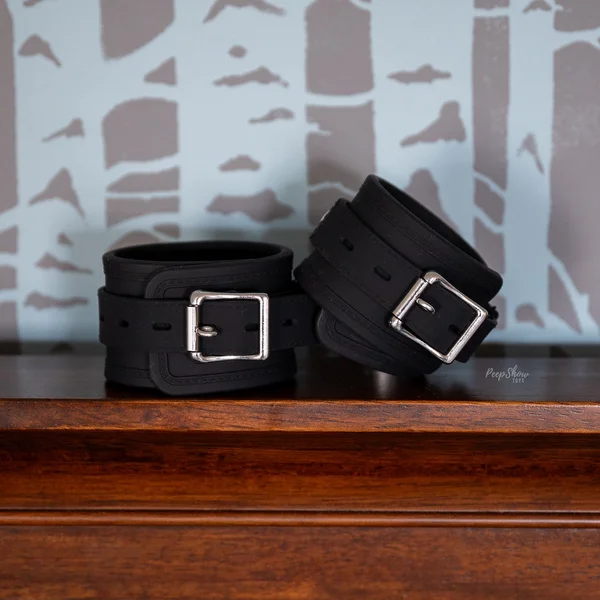 Sil-Cuffs Heavy-Duty Silicone Handcuffs — image 20 of 25
