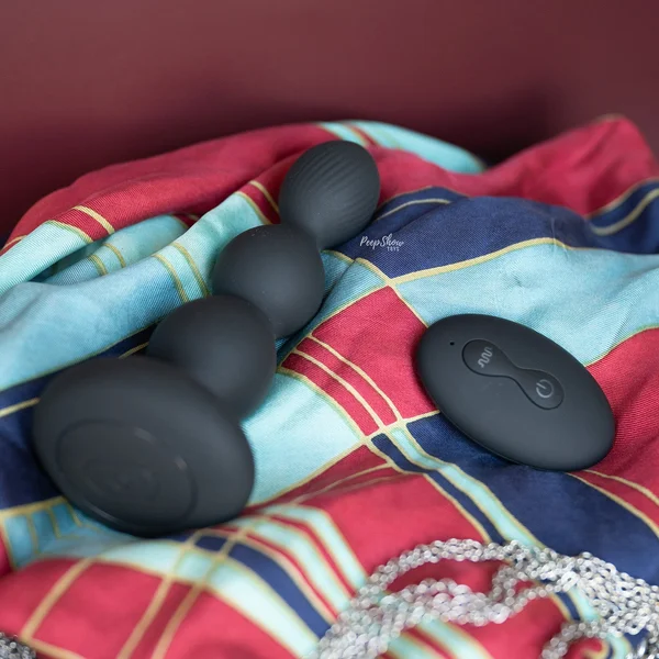 Renegade Valor - Vibrating Anal Beads with Remote — image 5 of 18