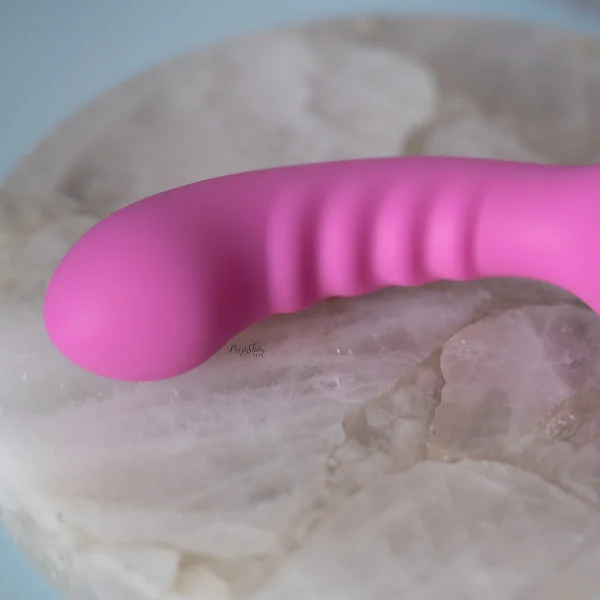 Pretty in Pink Peony G-spot Vibrator — image 9 of 14