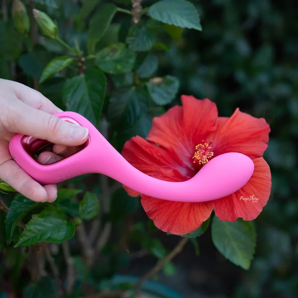 Pretty in Pink Lace G-spot Vibrator — image 9 of 16