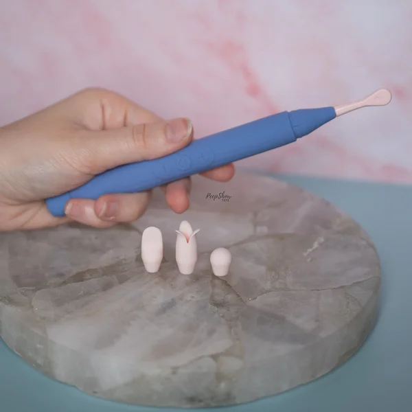 Lush Juno Oscillating Clit Massager with 3 Attachments — image 20 of 25