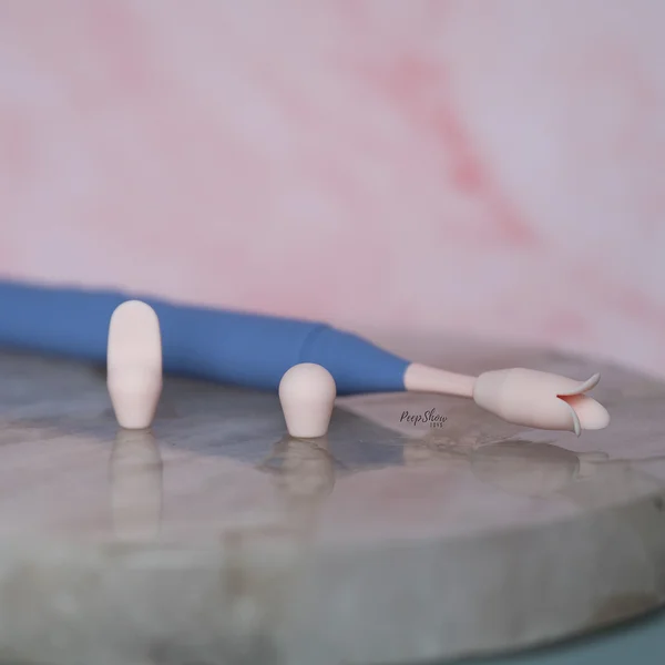 Lush Juno Oscillating Clit Massager with 3 Attachments — image 6 of 25