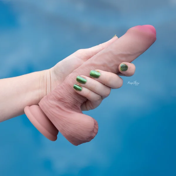 Solina Aura - Uncut & Ultra-Realistic Dual-Density Dildo — image 8 of 25