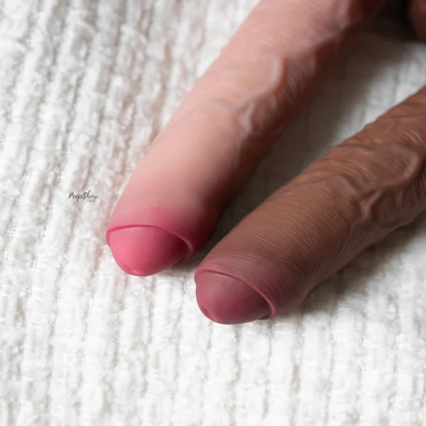 Solina Aura - Uncut & Ultra-Realistic Dual-Density Dildo — image 17 of 25