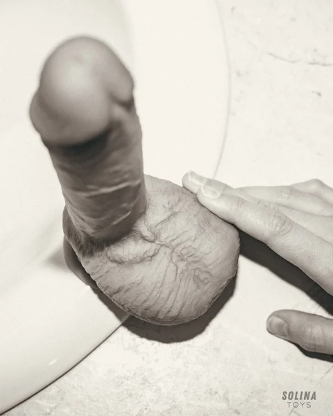 Solina Balla - Ultra-Realistic Silicone Dildo + Soft Grinding Toy — image 18 of 24