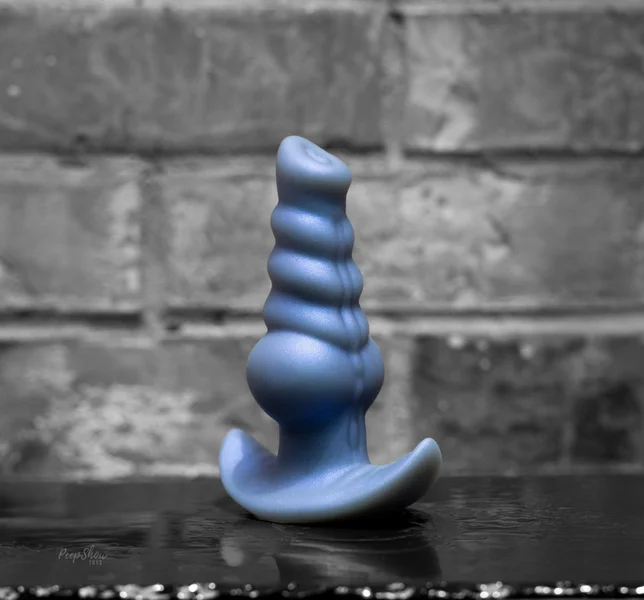 Swoll Squishy-Soft Silicone Knotted Plug — image 9 of 18