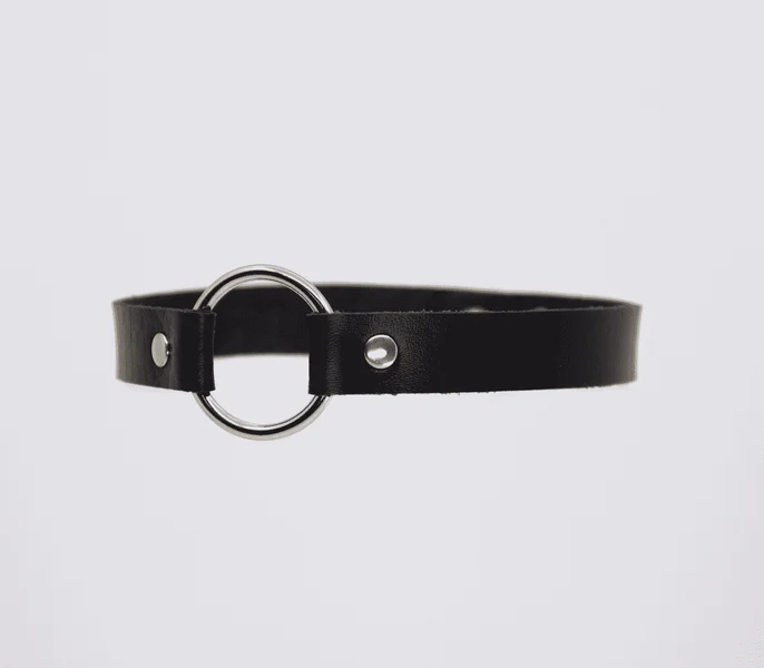Vegan ORing Bondage Collar — image 2 of 4