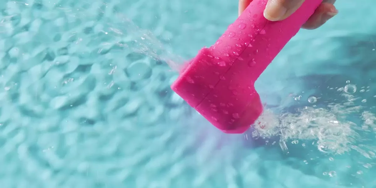 Lovense Fizz Air Pulse Vibrator — image 7 of 10