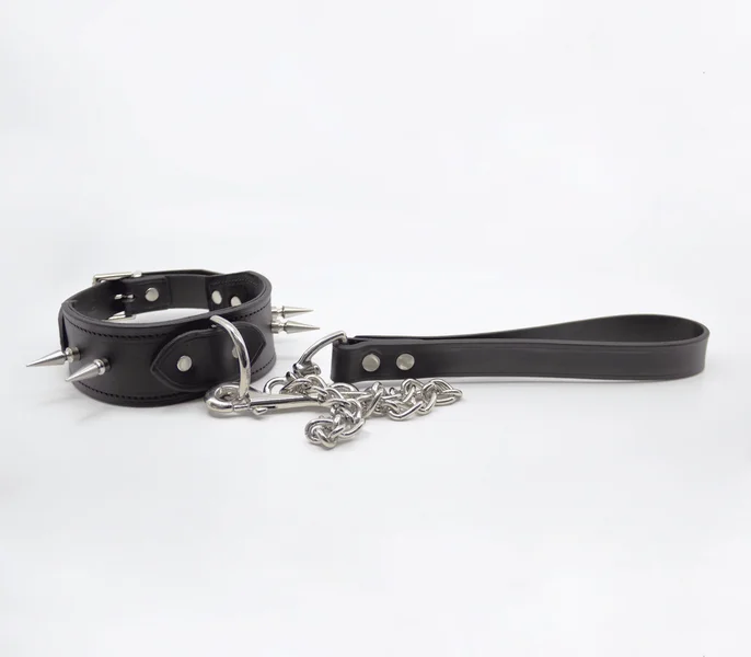 LIL Chain Leash with Leather Handle — image 3 of 4