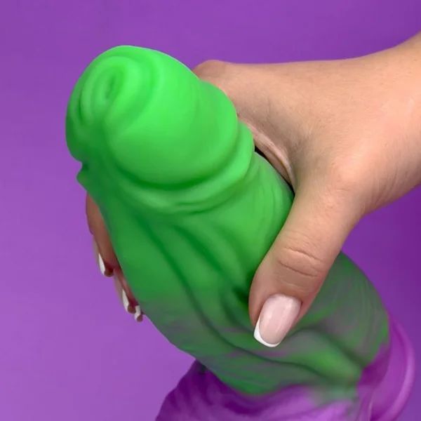 Hulk — image 7 of 9