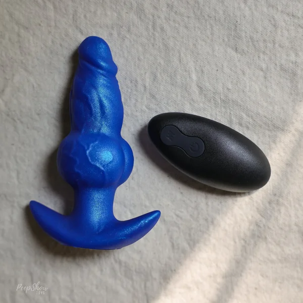 Wereknot EZ-Sized Vibrating Plug with Remote Control — image 2 of 22