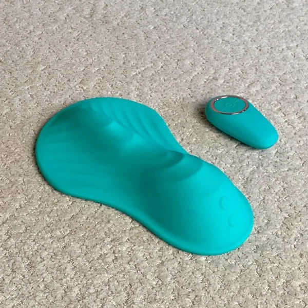 Taya — image 2 of 4