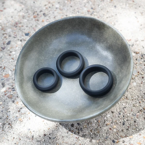 Span Silicone Cock Ring for Firm Fit — image 10 of 22
