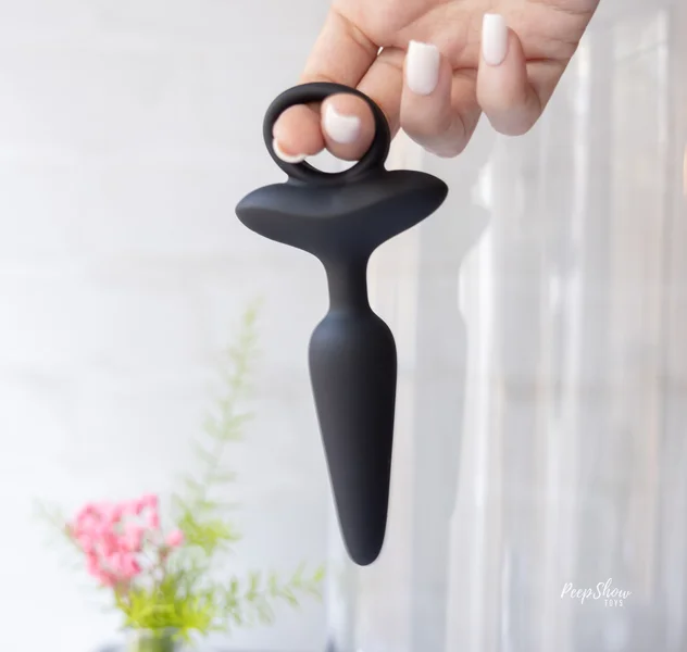 Flared Slim Vibrating Butt Plug — image 6 of 14