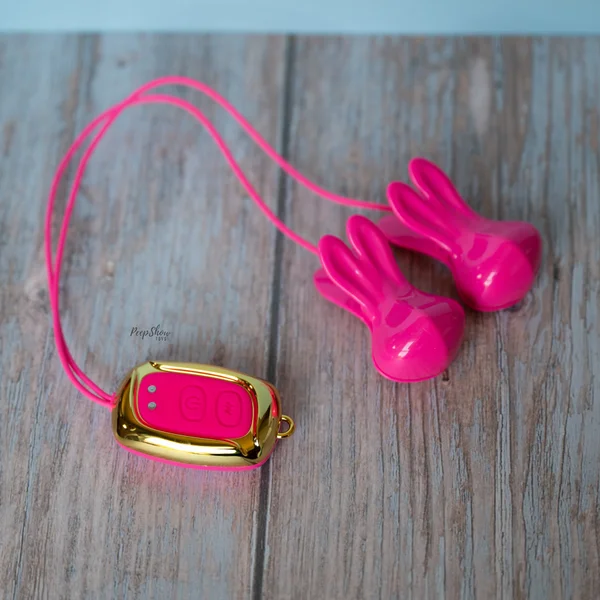 Molli Vibrating Nipple Clamps — image 5 of 18