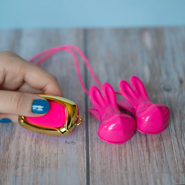 Molli Vibrating Nipple Clamps — image 4 of 18