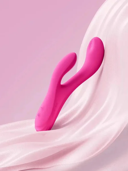 Lovense Osci 3 Warming App-Controlled Rabbit Vibrator — image 10 of 11