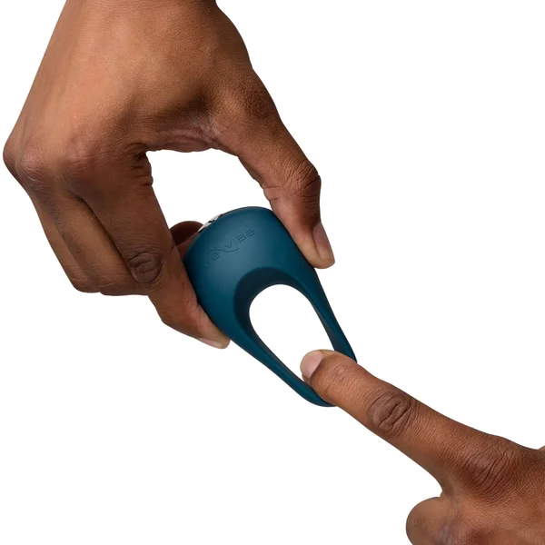 We-Vibe Pivot 2 Vibrating Silicone Rechargeable Couples Ring — image 8 of 25