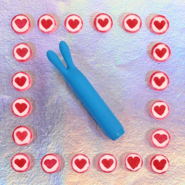 Je Joue Rabbit Bullet Silicone Vibrator For Intense Clitoral Stimulation — image 22 of 23