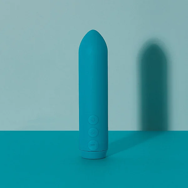 Je Joue Classic Bullet Rechargeable Silicone Vibrator — image 8 of 22