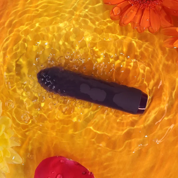 Je Joue Classic Bullet Rechargeable Silicone Vibrator — image 9 of 22