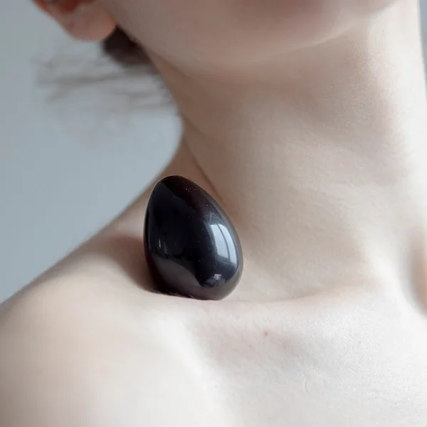 Chakrubs Xaga Yoni Egg Obsid nondrilled — image 9 of 11