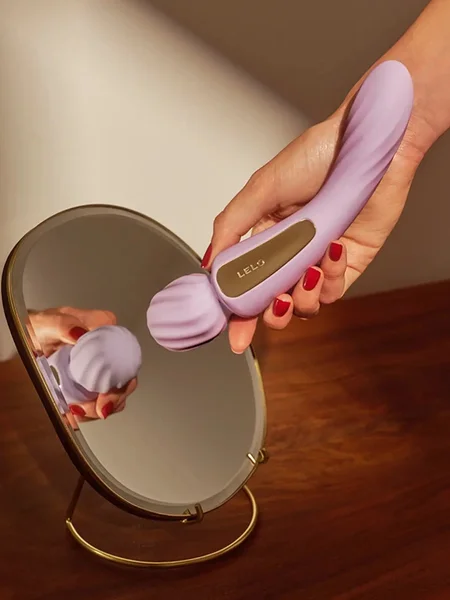 LELO Switch Double-Sided Wand Vibrator — image 14 of 14
