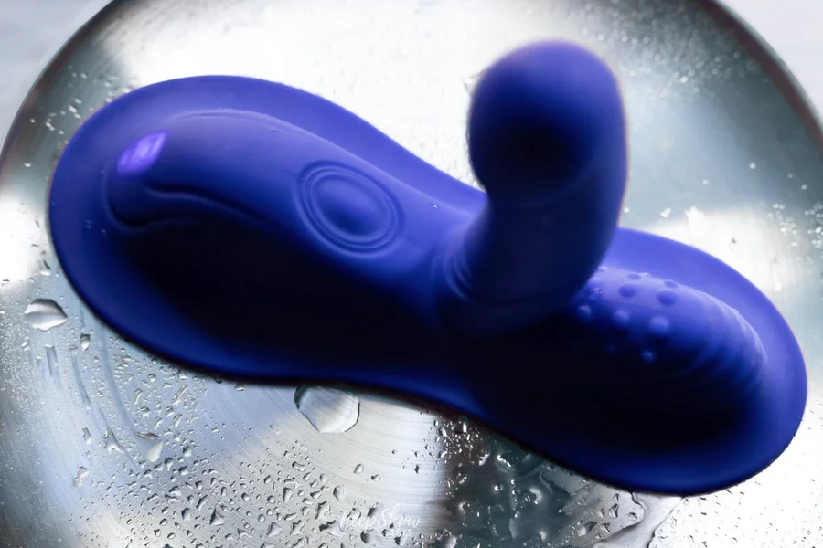 Pulse-Sit - Hands-Free, Sit-On-Top Vibrator — image 7 of 16