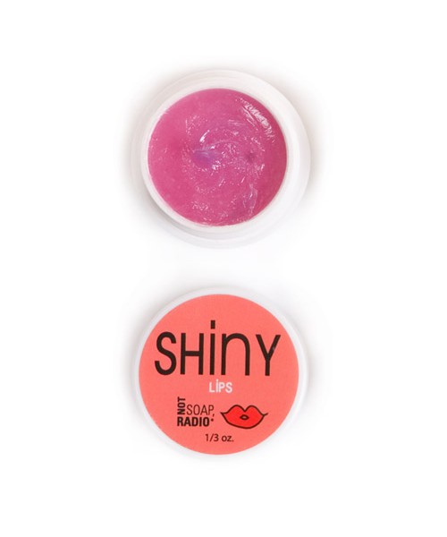 Shiny lip balm