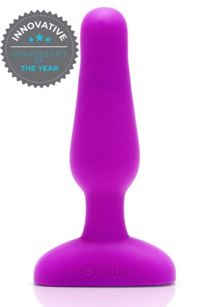 B-Vibe Beginner's Vibrating 4" Butt Plug with Remote