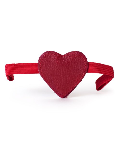 Love taps the heartbreaker — image 2 of 5