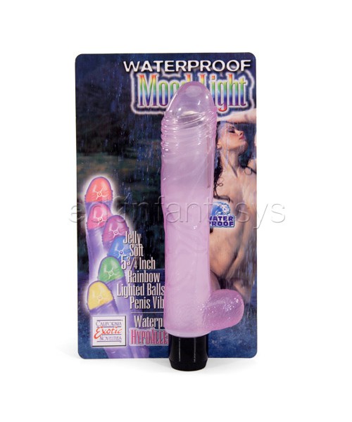 Mood-light ballsy penis — image 4 of 4