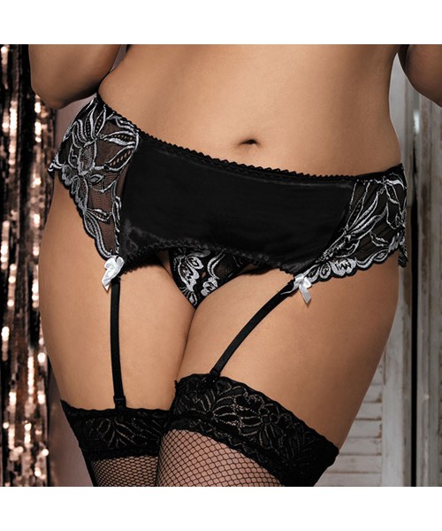 Opening night shelf bra set queen