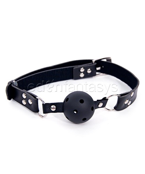 Breathable rubber ball gag