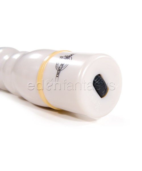 Silent vibrations G-spot