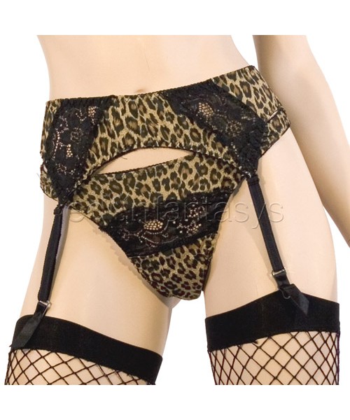 Leopard shelf bra set