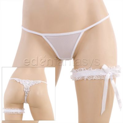 Honeymoon glamour thong and garter