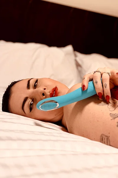 Adam and Eve G-Gasm Curve 8.25" G-Spot Vibrator — image 9 of 21