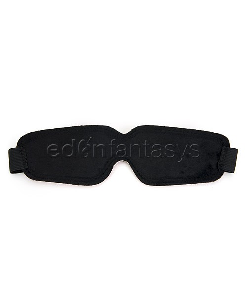 Rouge blindfold