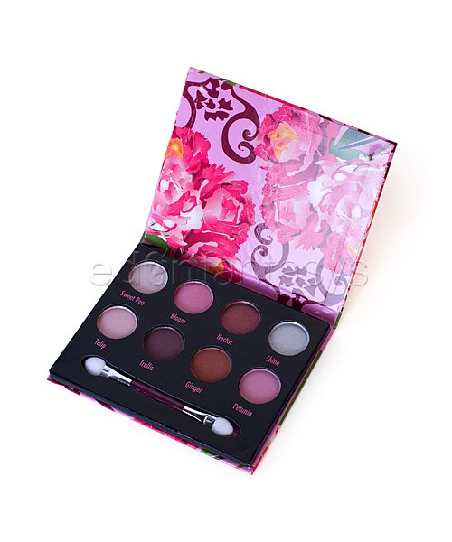 Eye shadow palette