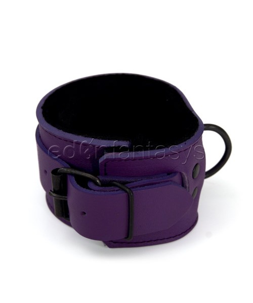 Crave  wrist restraints