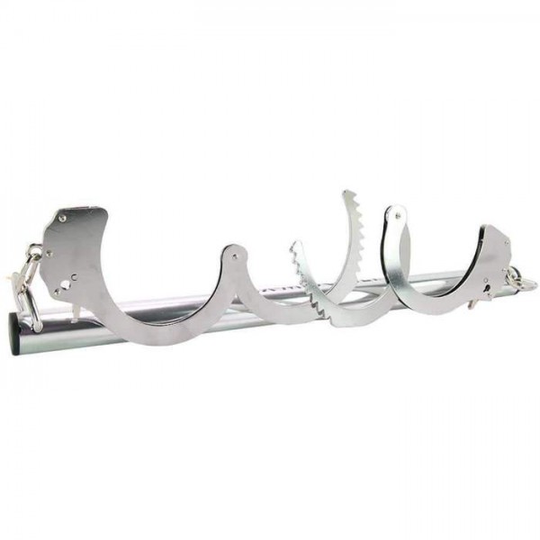 Spreader Bar With Metal Cuffs