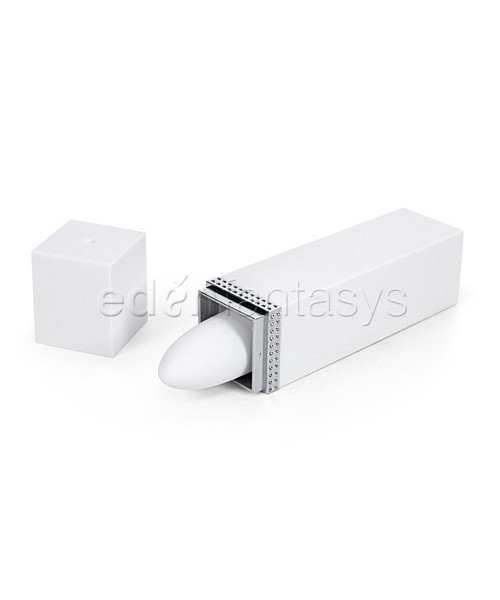 Chic hide-a-vibe