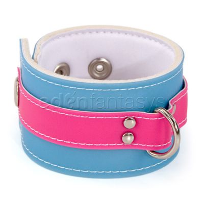 Fresh D ring wristband