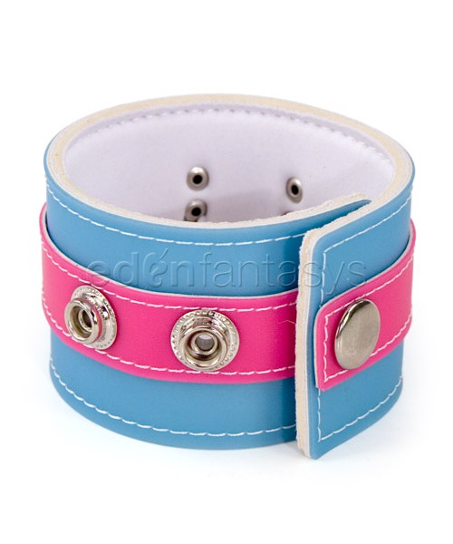Fresh D-ring wristband